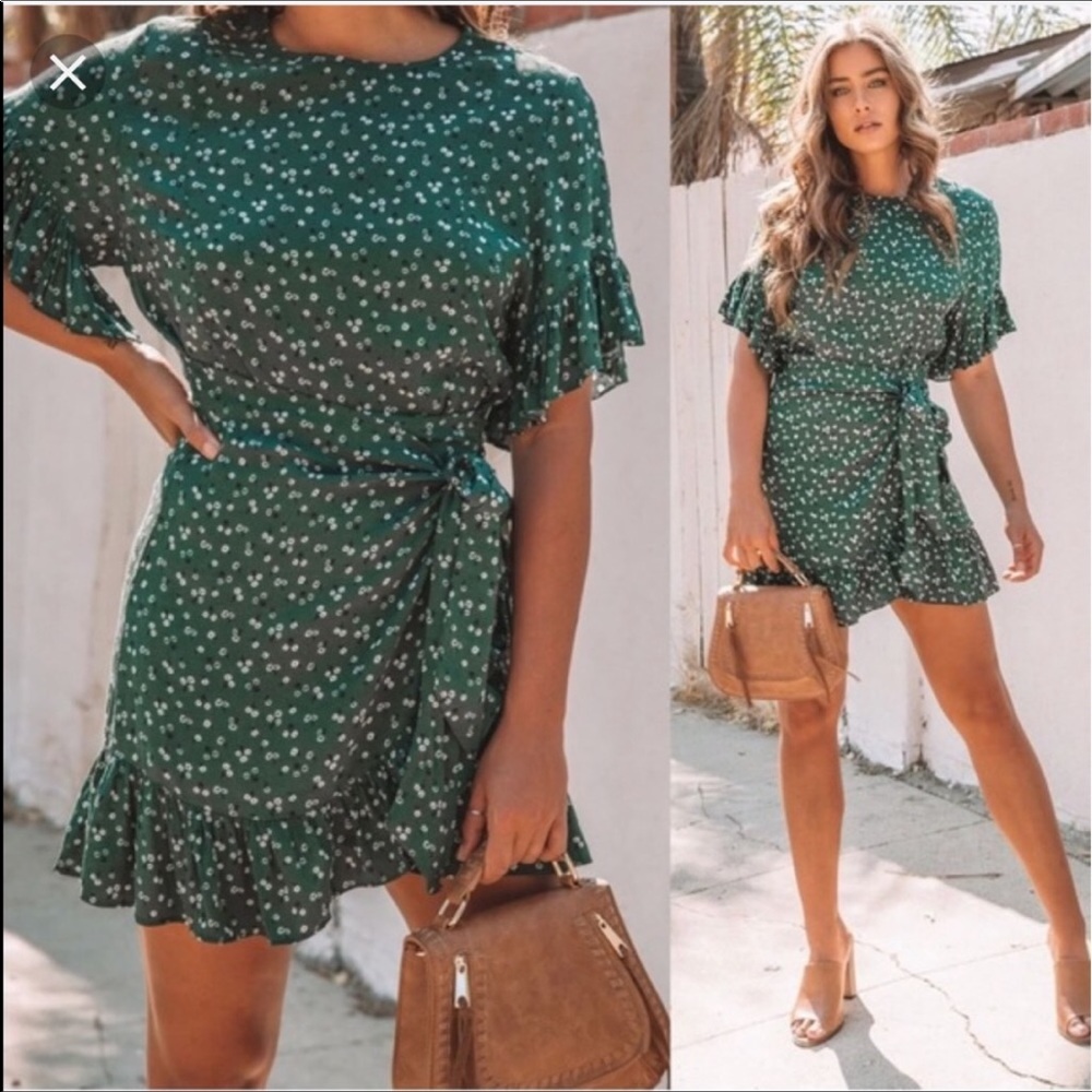 VICI collection green floral wrap dress